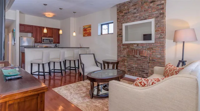 $4,800 | 340 Grove Street, Unit 3A, Jersey City, NJ 07302