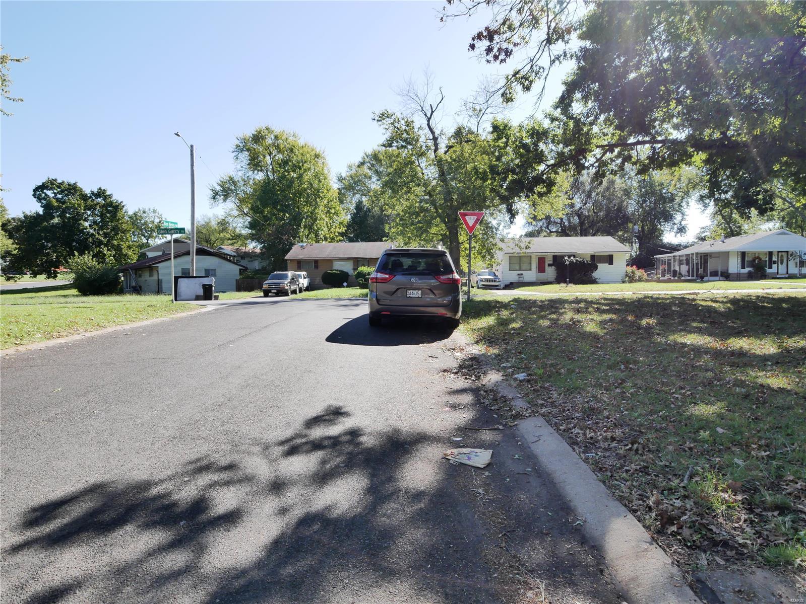 120 Ben Nevis Road St. Louis, MO 63137 - Photo 14 of 16
