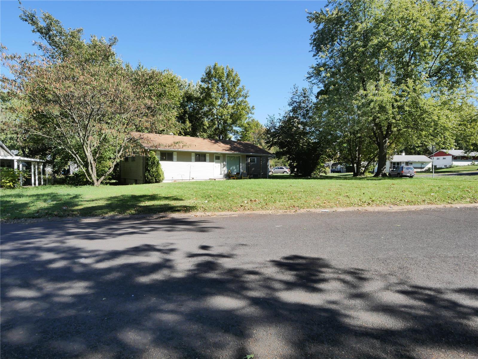 120 Ben Nevis Road St. Louis, MO 63137 - Photo 15 of 16