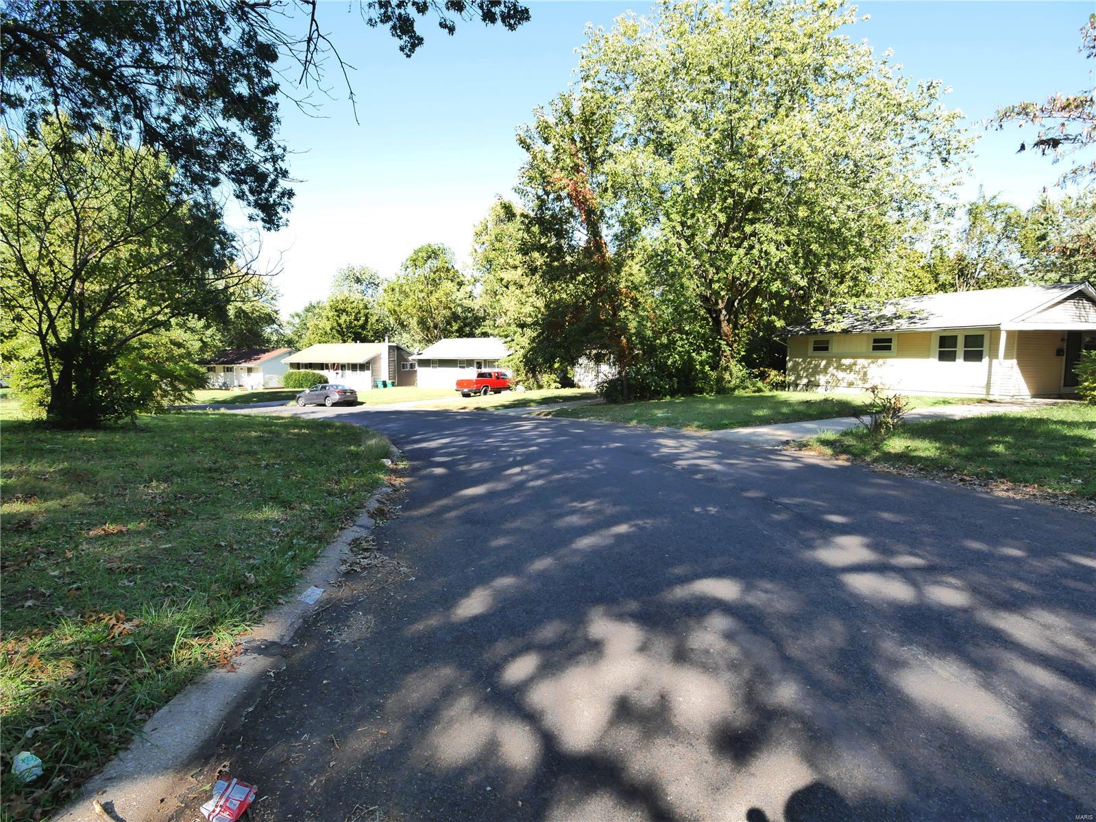 120 Ben Nevis Road St. Louis, MO 63137 - Photo 16 of 16