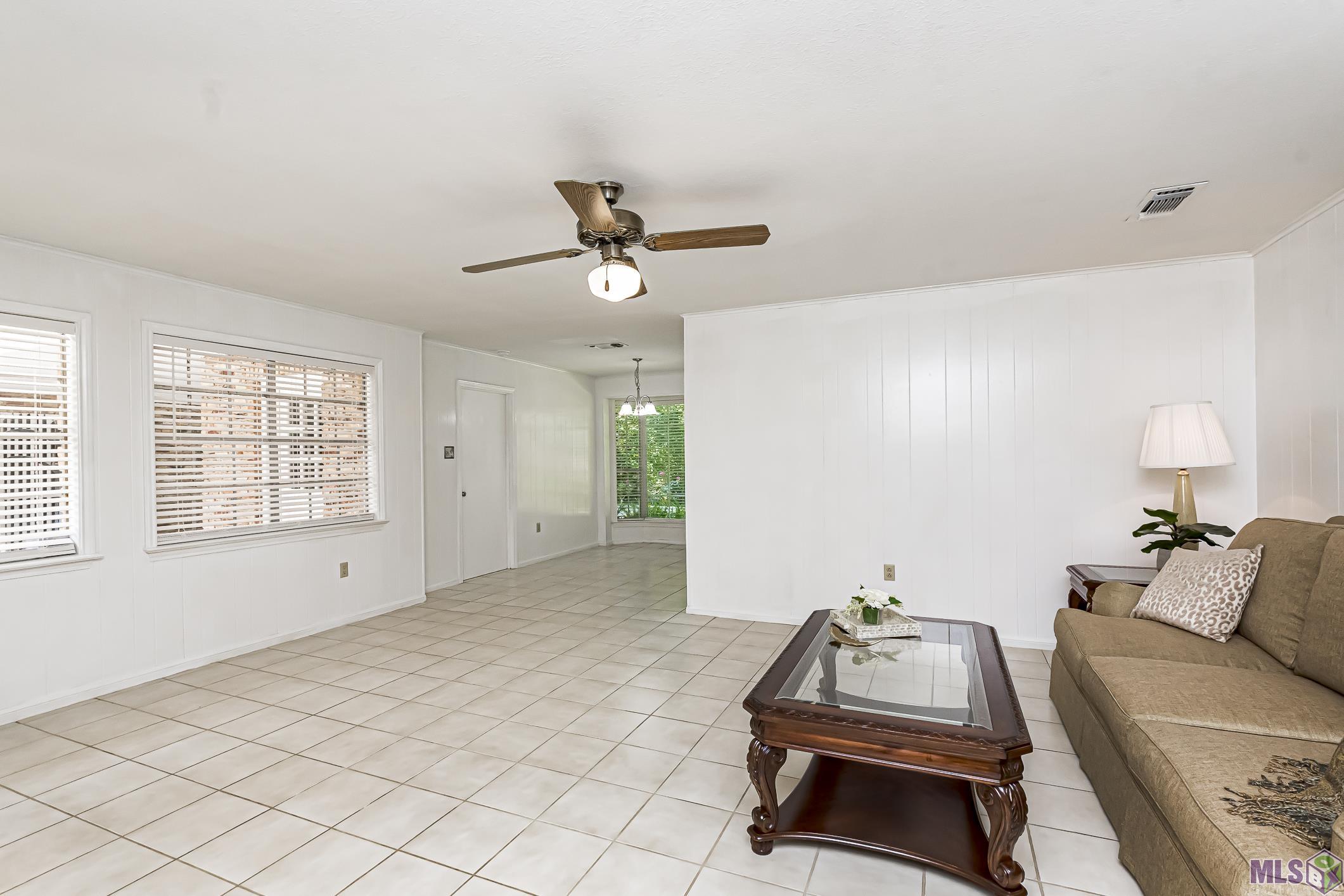 630 Rue Crozat Baton Rouge, LA 70810 - Photo 16 of 46 Pool & Yard View Frm Family Rm