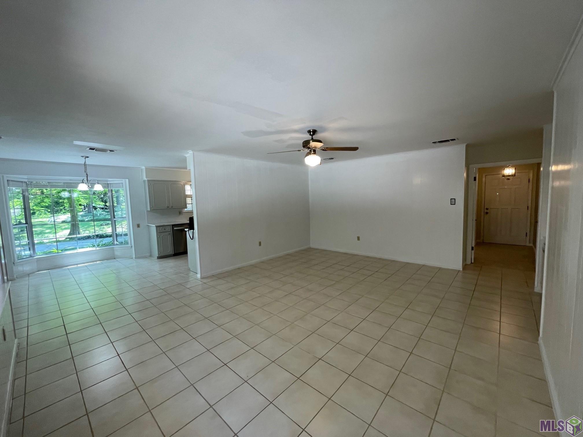 630 Rue Crozat Baton Rouge, LA 70810 - Photo 43 of 46 Family Rm-B'Fast Rm-Foyer View