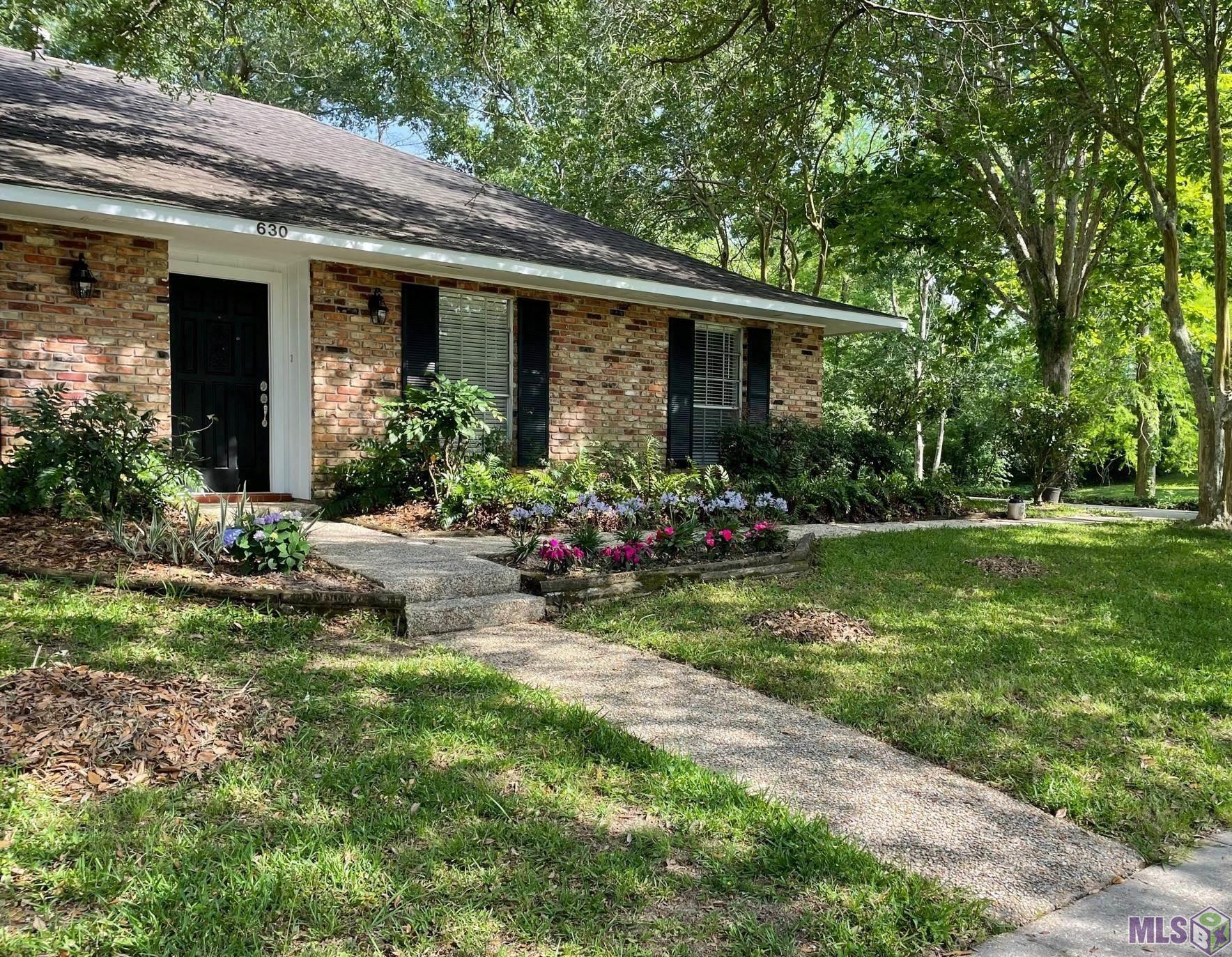 630 Rue Crozat Baton Rouge, LA 70810 - Photo 46 of 46 Welcoming Home by the Creek