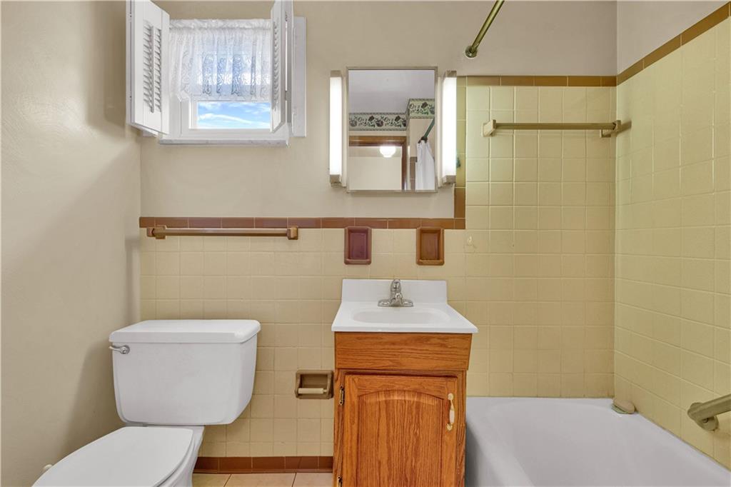 3767 Mt Troy Road Pittsburgh, PA 15212 - Photo 19 of 25 Gallery Image 19