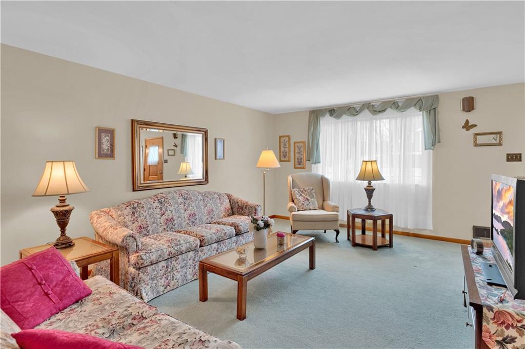 3767 Mt Troy Road Pittsburgh, PA 15212 - Photo 4 of 25 Gallery Image 4