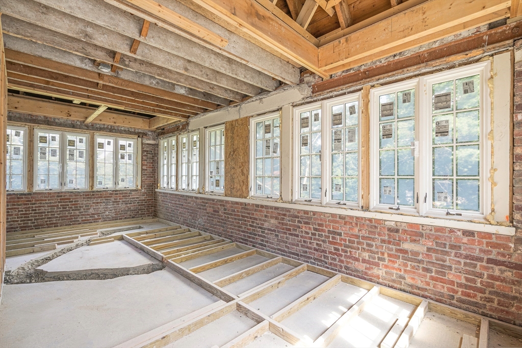 33 Bullard Road Weston, MA 02493 - Photo 8 of 12