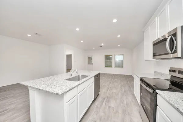 $2,100 | 2227 Laurel Bloom Lane, Sealy, TX 77474