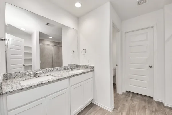 $2,100 | 2227 Laurel Bloom Lane, Sealy, TX 77474