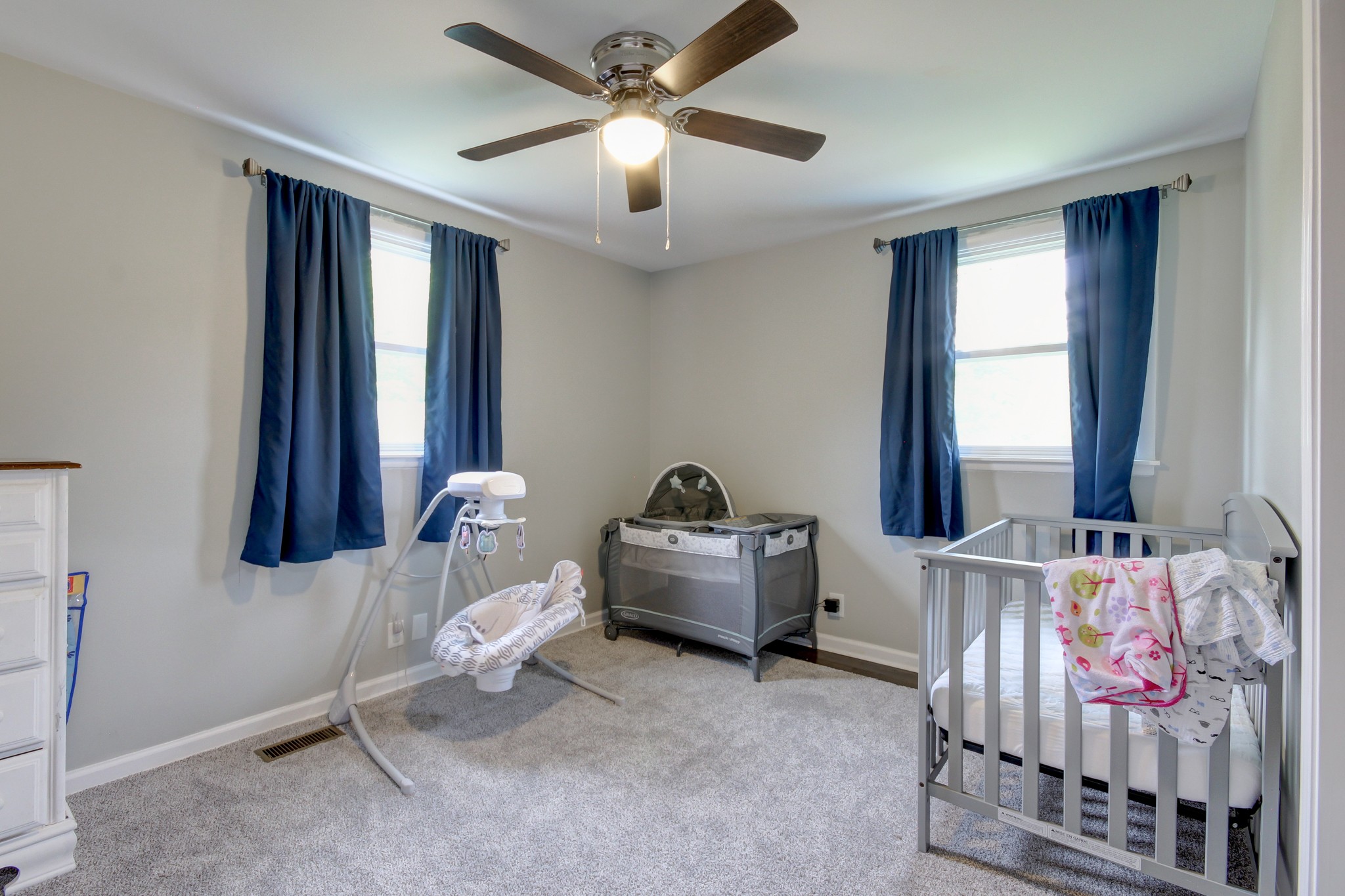 309 Burch Road Clarksville, TN 37042 - Photo 10 of 12 a bedroom with bed and window