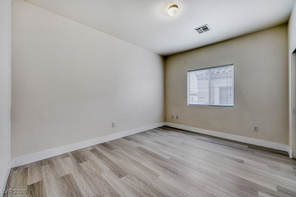 10443 Alpine Edge Avenue Las Vegas, NV 89129 - Photo 14 of 17