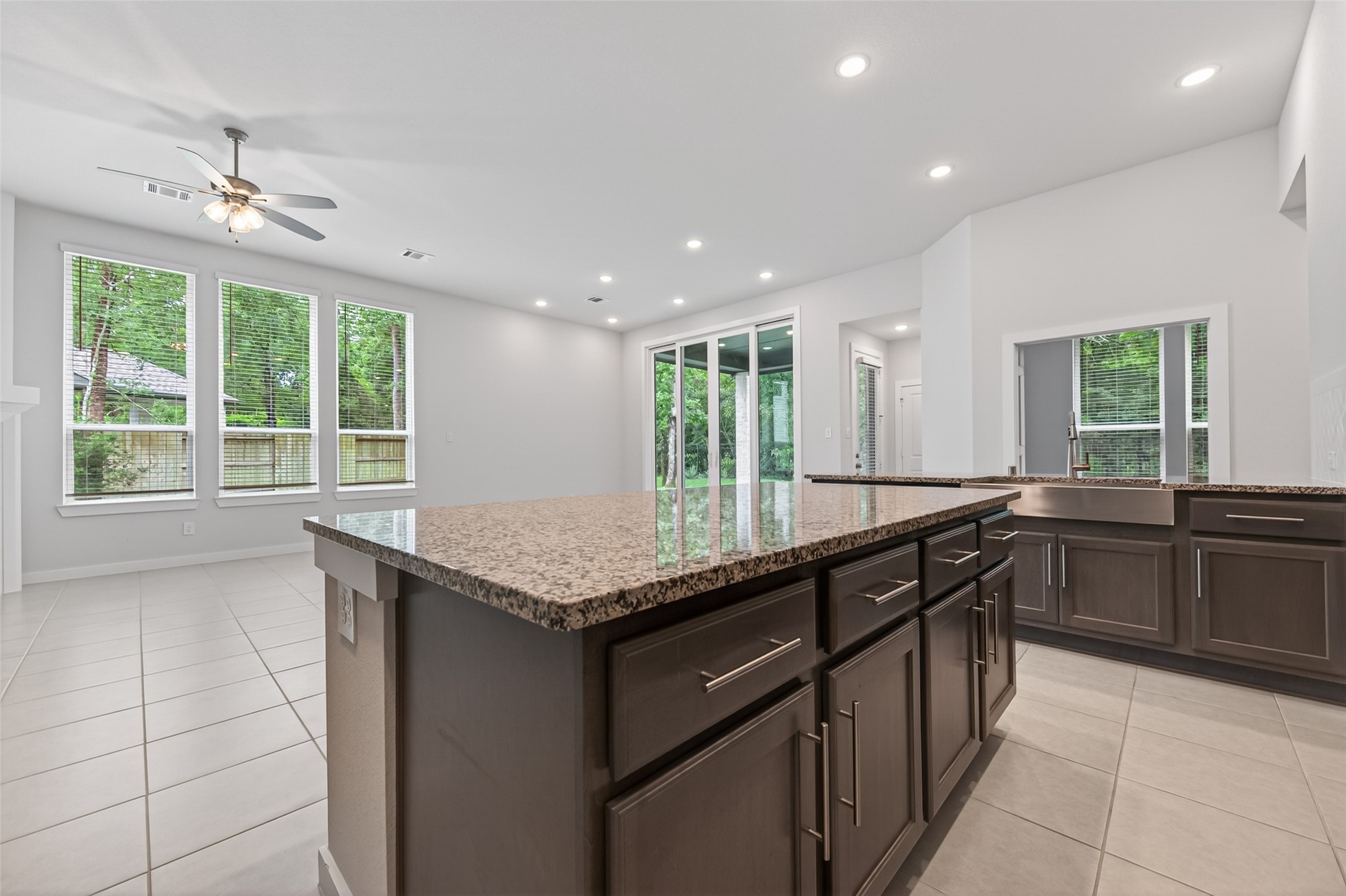 212 Milas Cove Montgomery, TX 77316 - Photo 15 of 50
