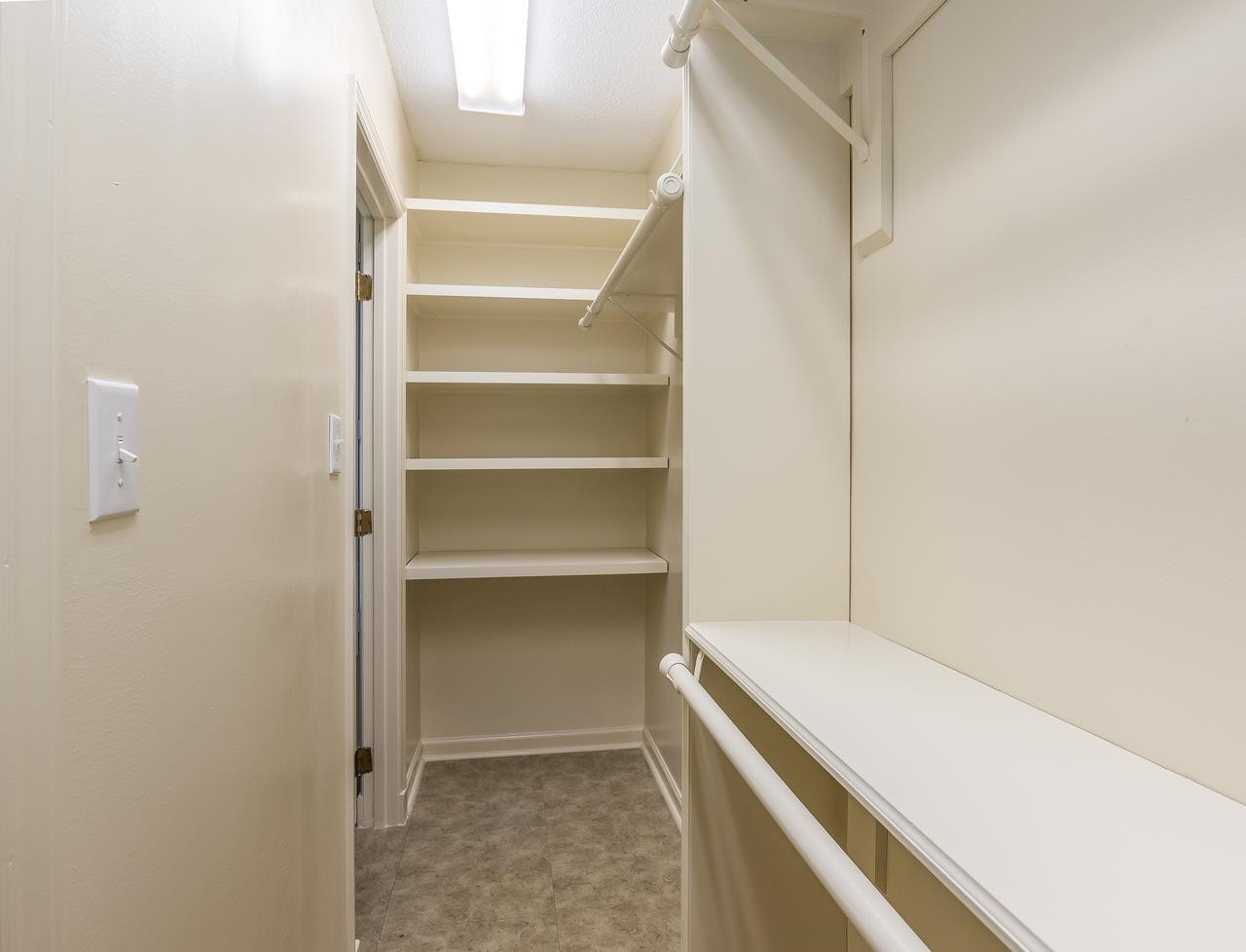 1507 Edgeside Court Raleigh, NC 27609 - Photo 13 of 28 Photo 13