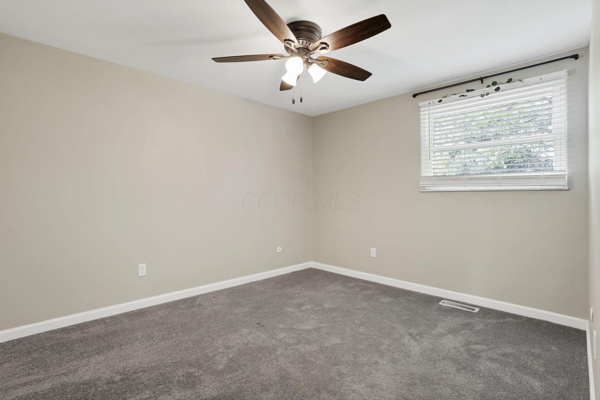 2152 Brookfield Road Columbus, OH 43229 - Photo 20 of 30 23-web-or-mls-7W3A3689