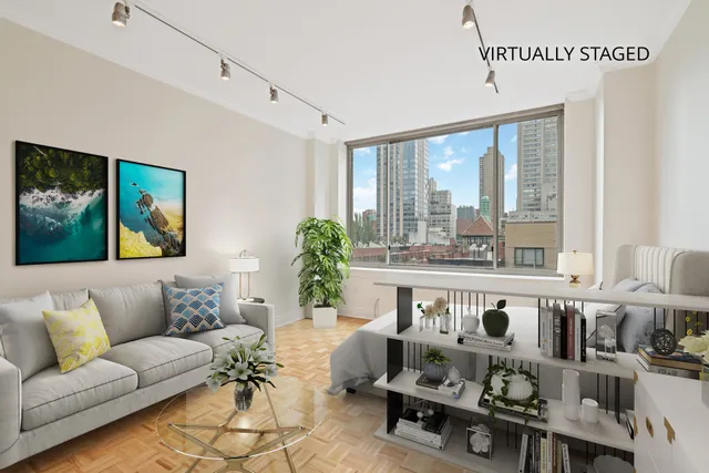 $695,000 | 350 East 82nd Street, Unit 7G | Upper East Side