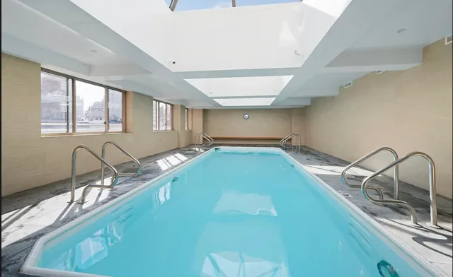 $695,000 | 350 East 82nd Street, Unit 7G | Upper East Side