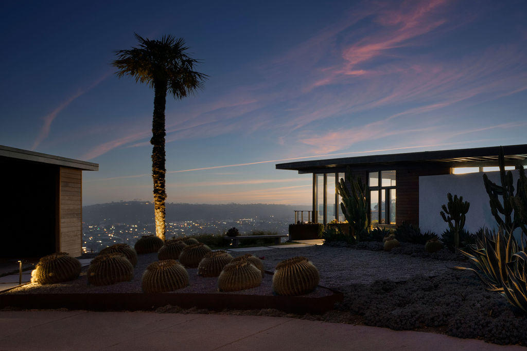 81 Chase Drive Santa Barbara, CA 93108 - Photo 21 of 22 a front view of a house with sitting area