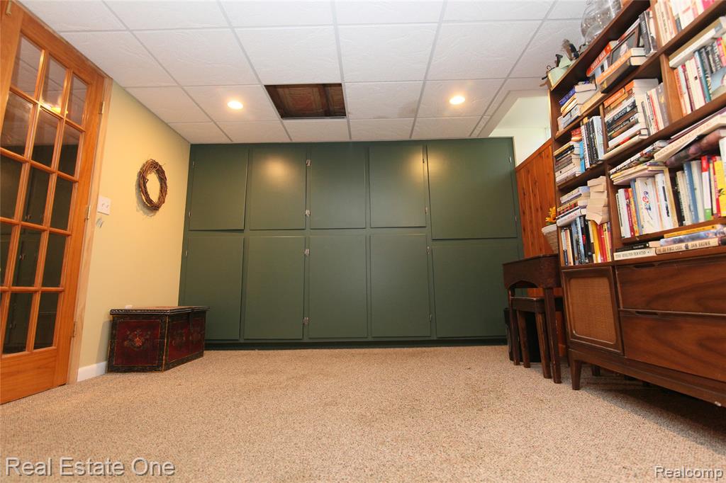 483 Rochdale Drive South Rochester Hills, MI 48309 - Photo 33 of 36