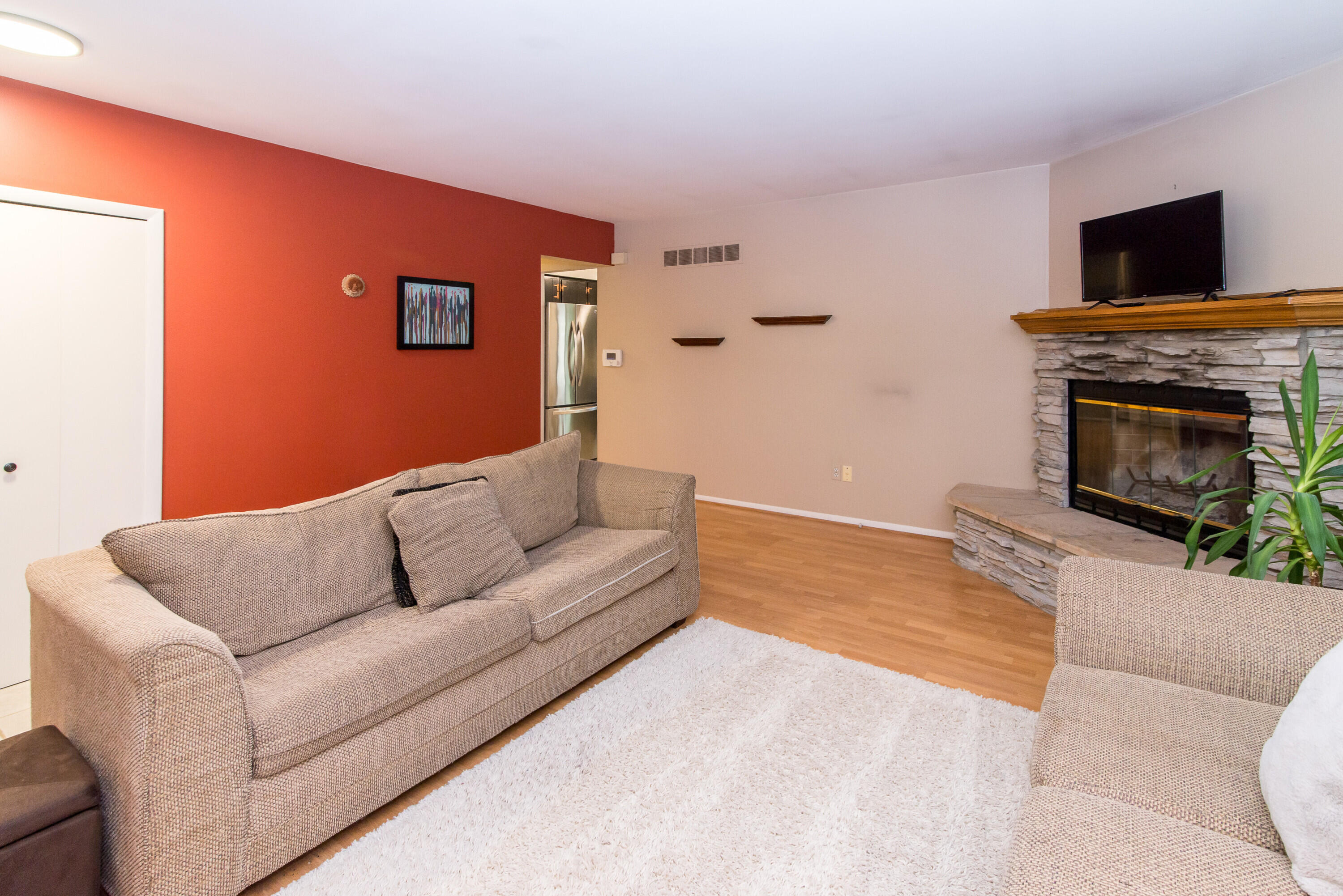 2014 Whittier Road Ypsilanti, MI 48197 - Photo 13 of 35 013_17