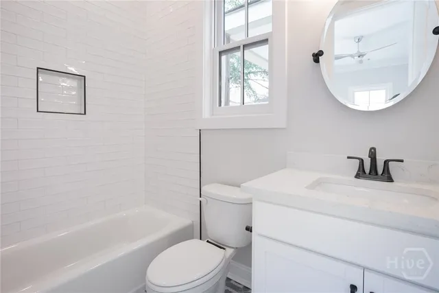 $2,950 | 1720 Barnard Street, Savannah, GA 31401