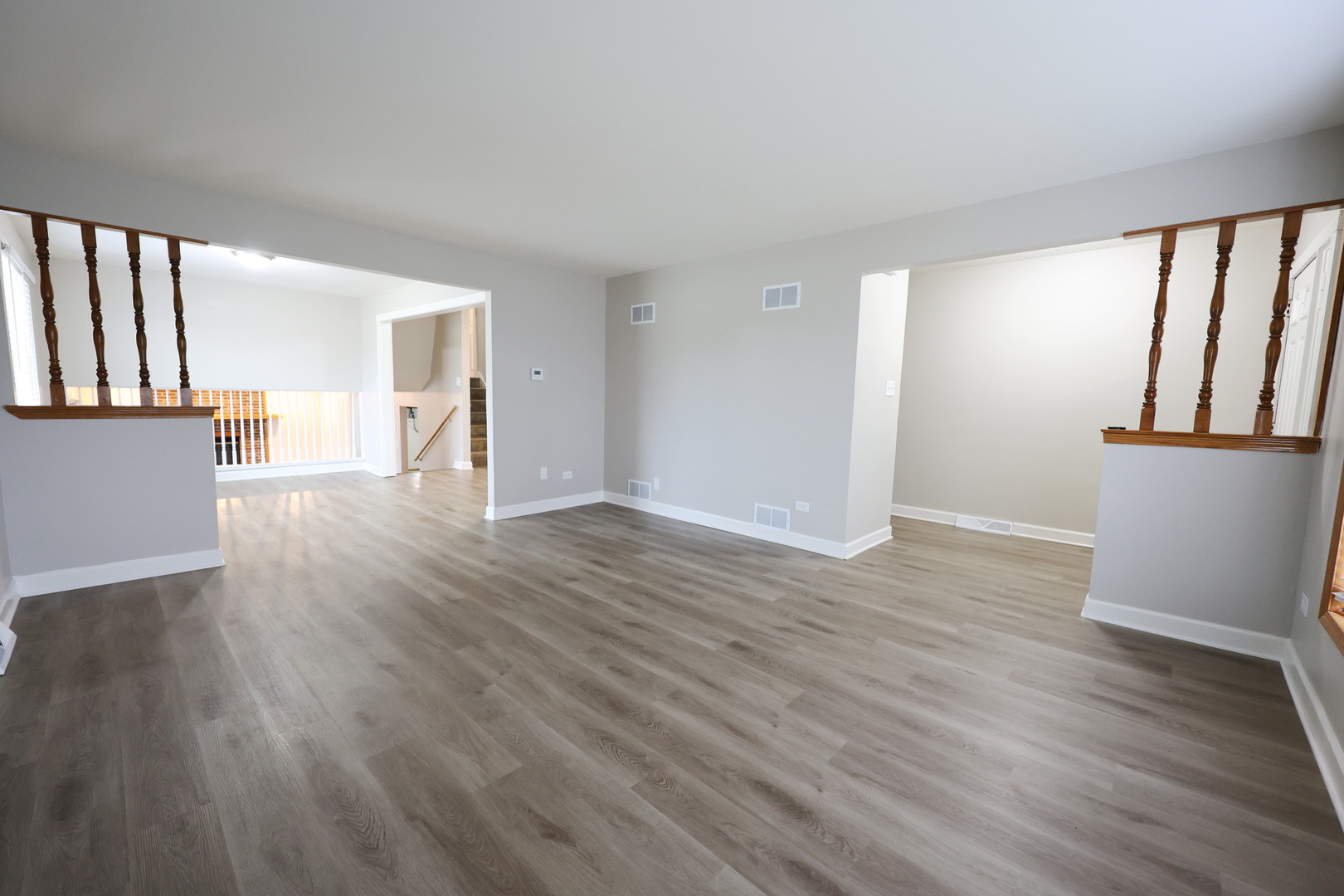 11050 Parkside Avenue Chicago Ridge, IL 60415 - Photo 5 of 26 Gallery Image 5