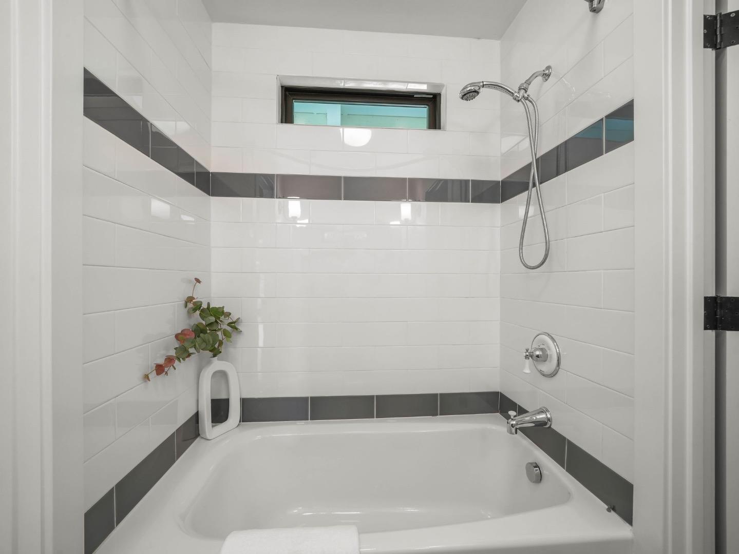 405 Glendale Road San Mateo, CA 94402 - Photo 32 of 81