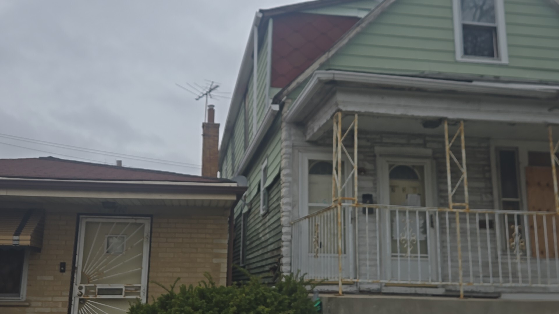 738 West 103rd Street Chicago, IL 60628 - Photo 2 of 20 a view of front door