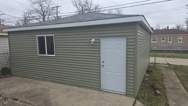 $79,900 | 738 West 103rd Street, Chicago, IL 60628