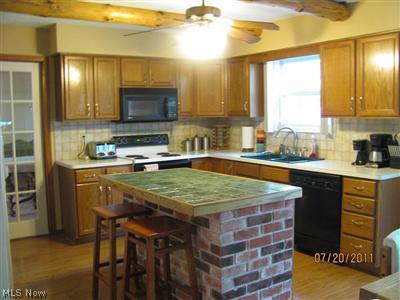 6012 Ravine Boulevard Parma, OH 44134 - Photo 5 of 24 Gallery Image 5