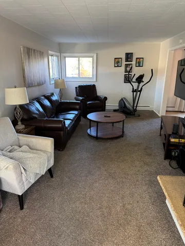 $299,900 | 110 East Chisholm Street, Duluth, MN 55803