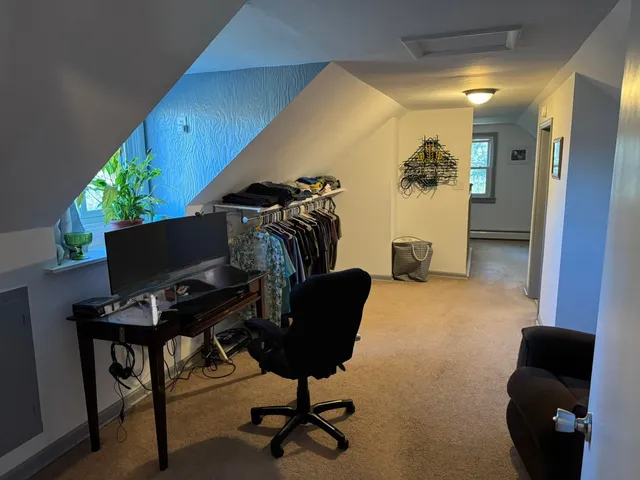 $299,900 | 110 East Chisholm Street, Duluth, MN 55803