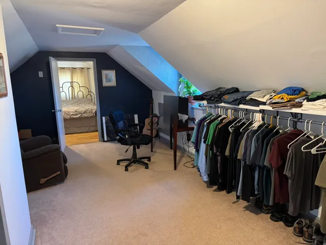 $299,900 | 110 East Chisholm Street, Duluth, MN 55803