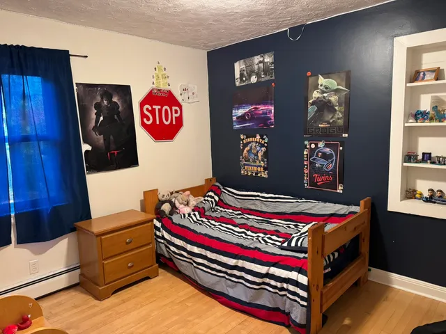 $299,900 | 110 East Chisholm Street, Duluth, MN 55803