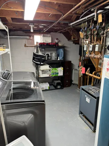 $299,900 | 110 East Chisholm Street, Duluth, MN 55803