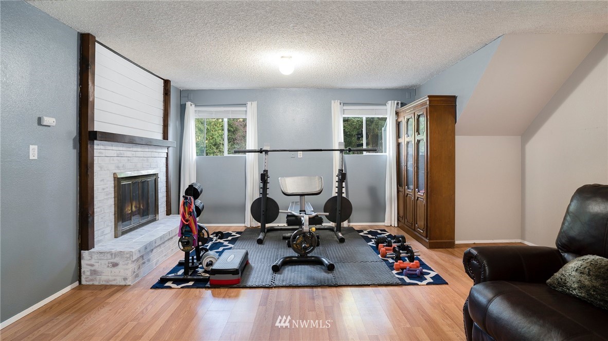 5903 147th Street Southwest Edmonds, WA 98026 - Photo 18 of 27 Gallery Image 18
