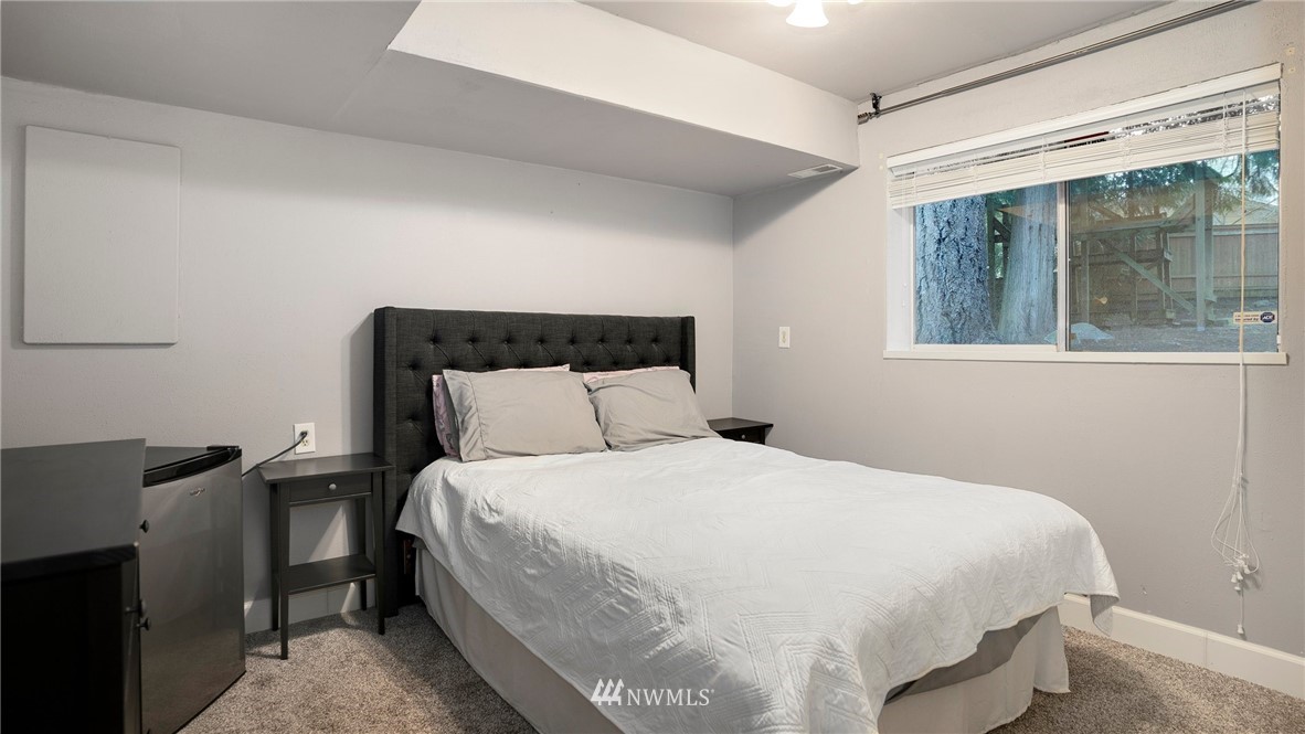 5903 147th Street Southwest Edmonds, WA 98026 - Photo 21 of 27 Gallery Image 21