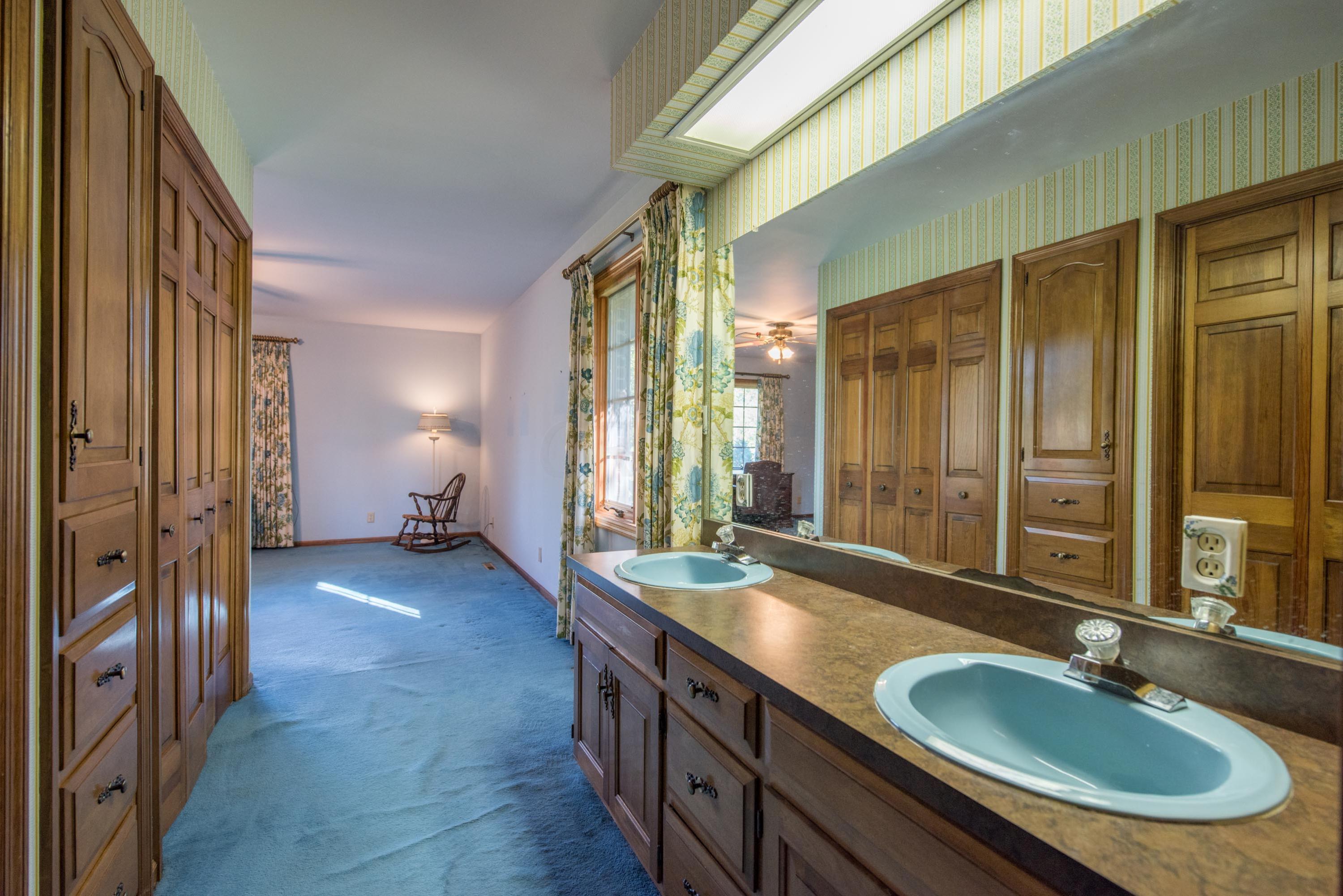 7159 Davis Road Hilliard, OH 43026 - Photo 20 of 43 Gallery Image 20