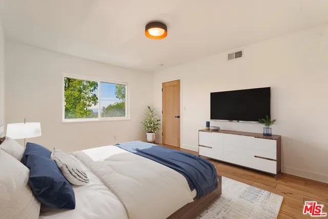 $1,195,000 | 10646 Ledeen Drive, Lakeview Terrace, CA 91342