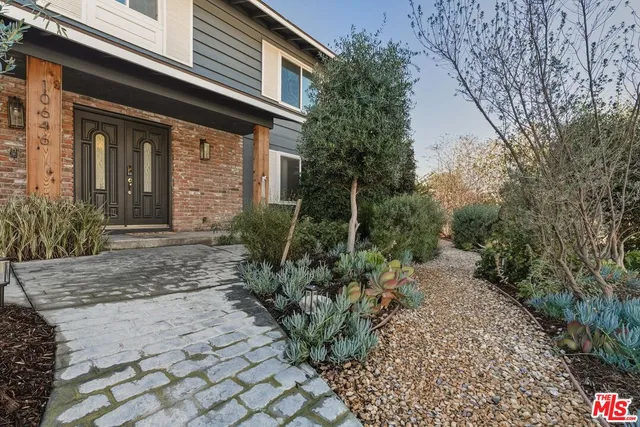 $1,195,000 | 10646 Ledeen Drive, Lakeview Terrace, CA 91342