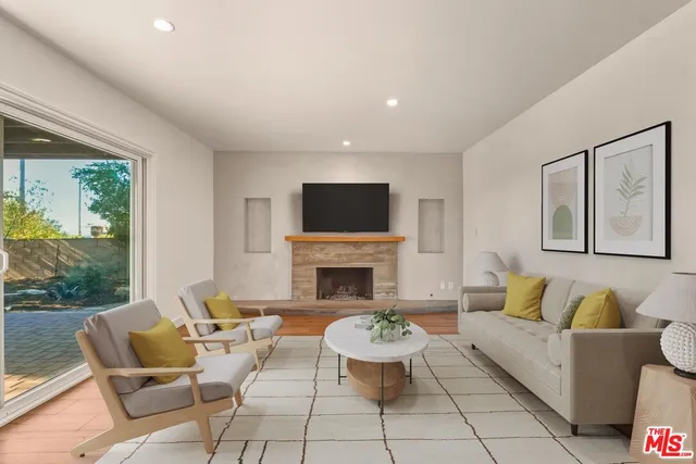 $1,195,000 | 10646 Ledeen Drive, Lakeview Terrace, CA 91342