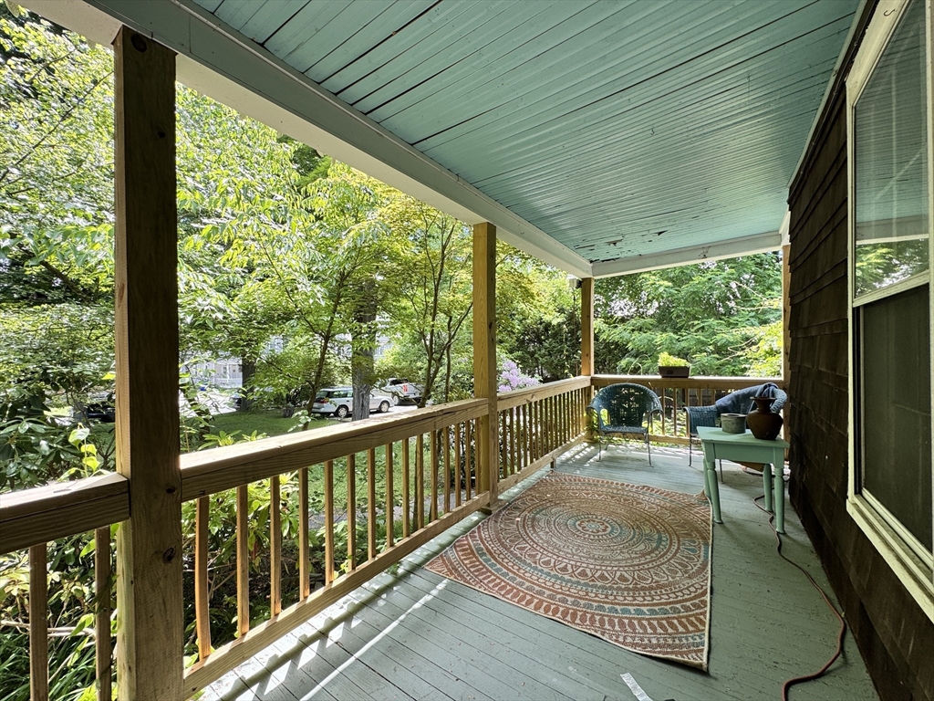 98 Conway Street Greenfield, MA 01301 - Photo 4 of 41