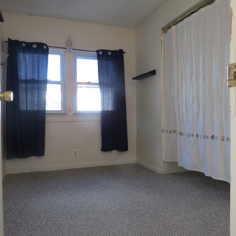 66 Holly Road Taunton, MA 02780 - Photo 13 of 24 Gallery Image 13