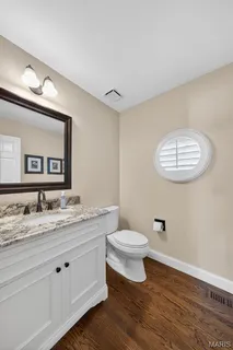 $1,099,000 | 2108 Stillwater Point Court, Clarkson Valley, MO 63005