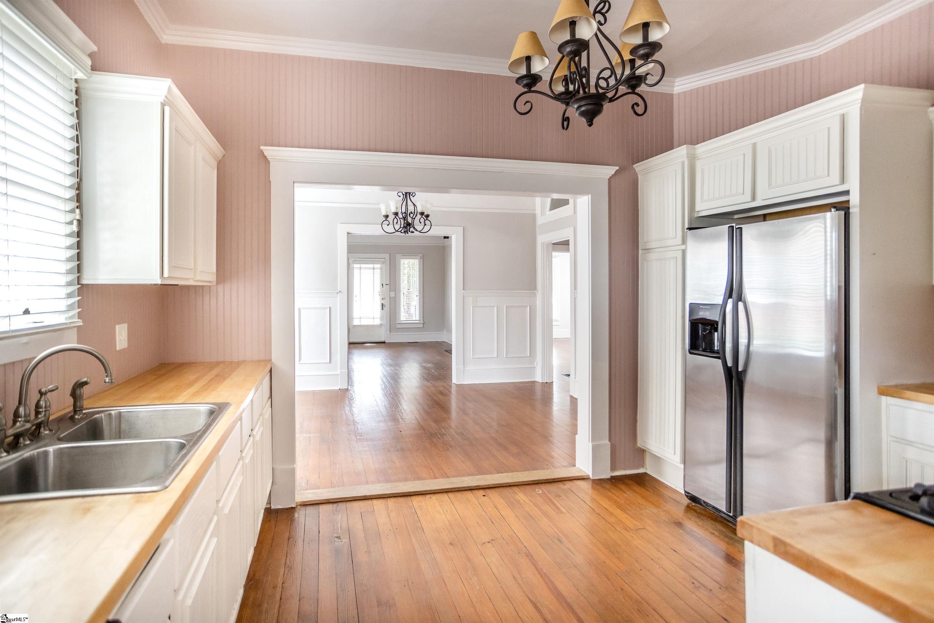 314 North Main Street Fountain Inn, SC 29644 - Photo 4 of 17