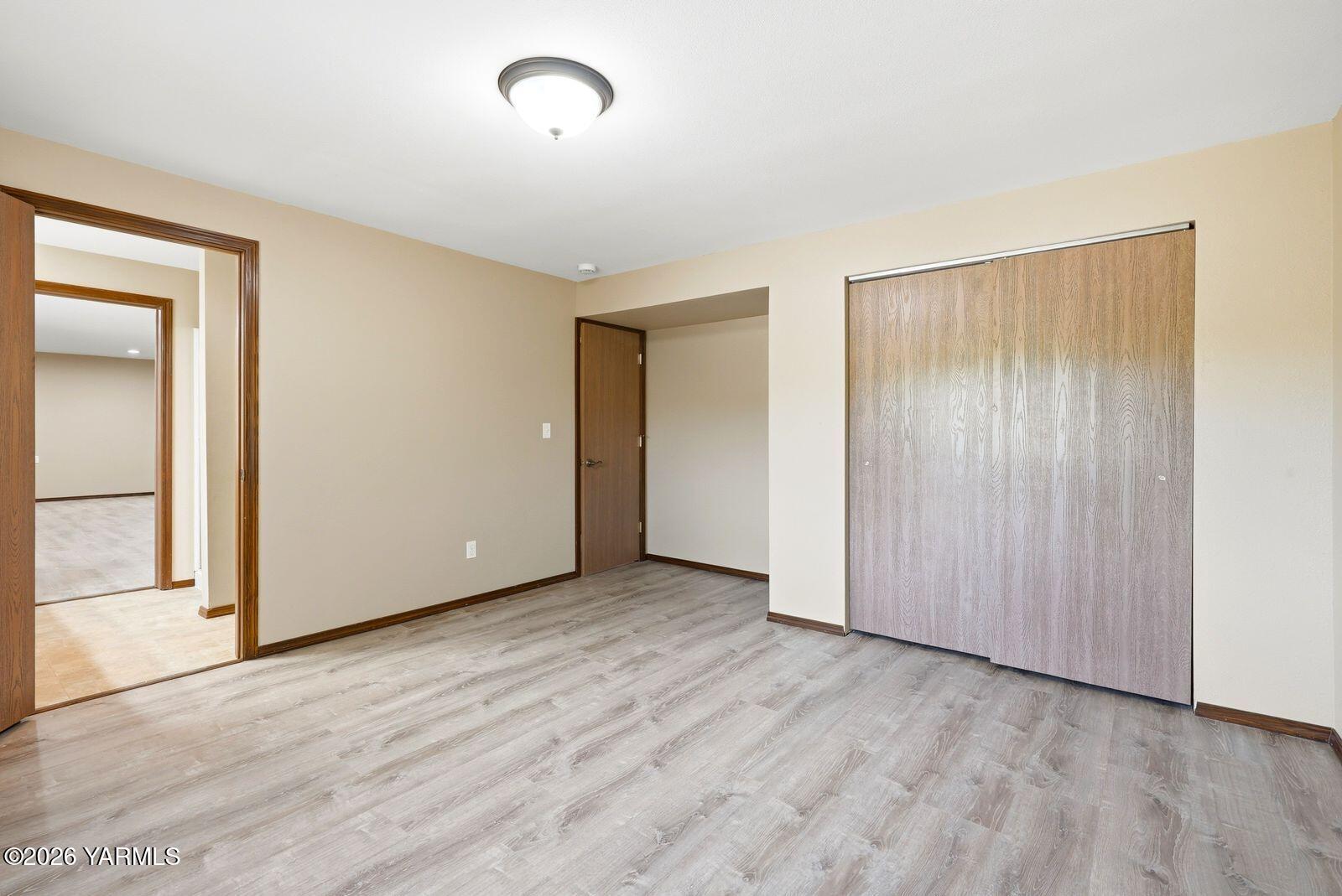 241 Knoll Road Yakima, WA 98908 - Photo 31 of 43 Bedroom 4 Lower Level w/ Bath