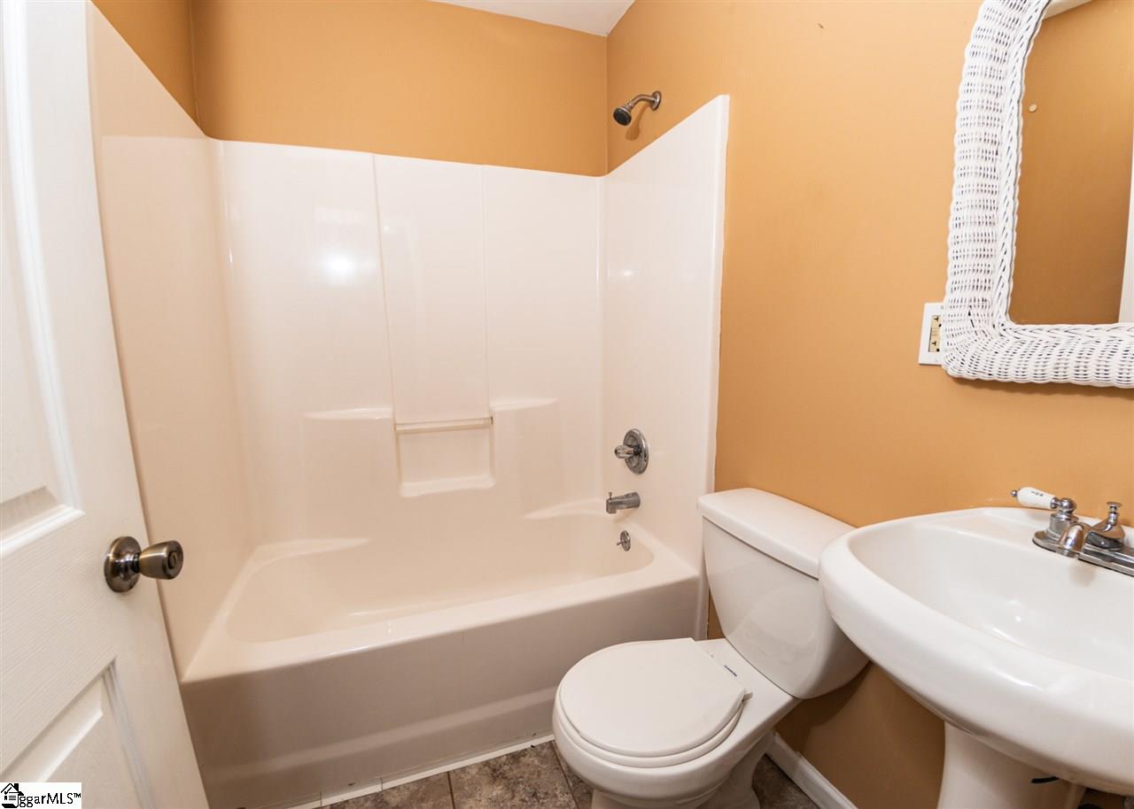 412 McAlister Road Greenville, SC 29607 - Photo 12 of 17 Gallery Image 12