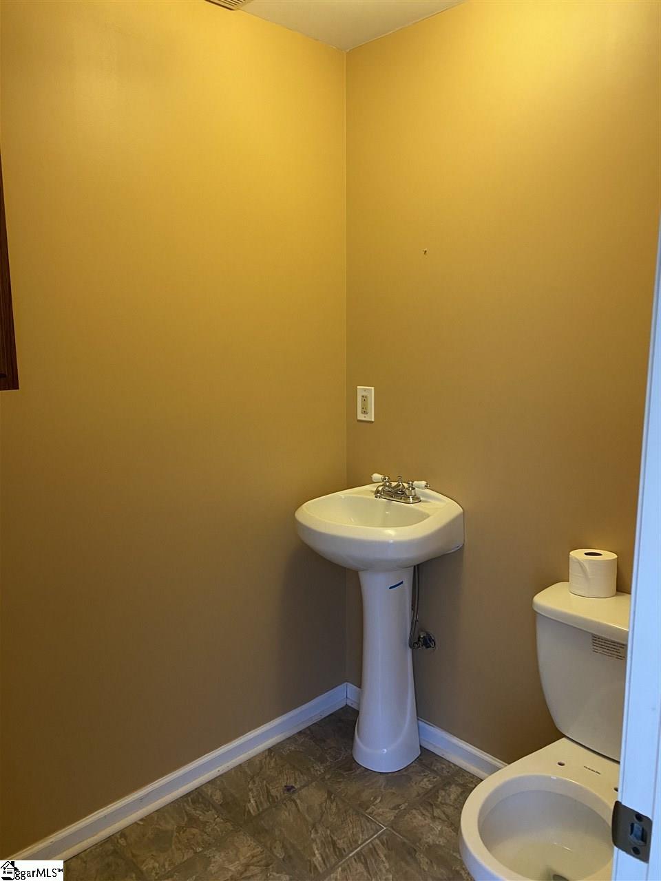 412 McAlister Road Greenville, SC 29607 - Photo 13 of 17 Gallery Image 13