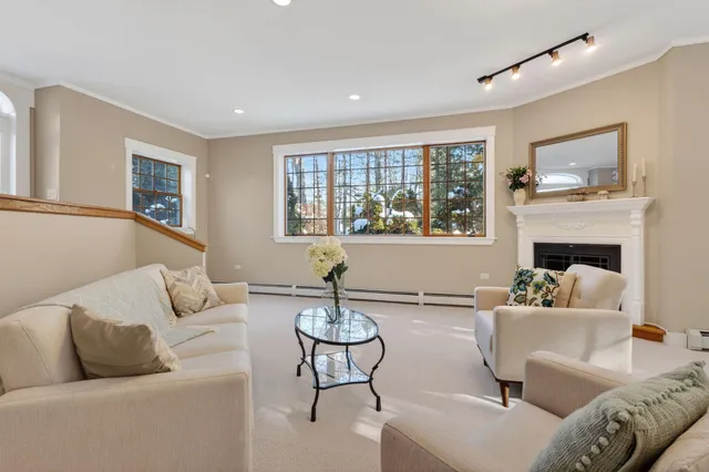 $1,530,000 | 31 Old Blue Point Road, Scarborough, ME 04074