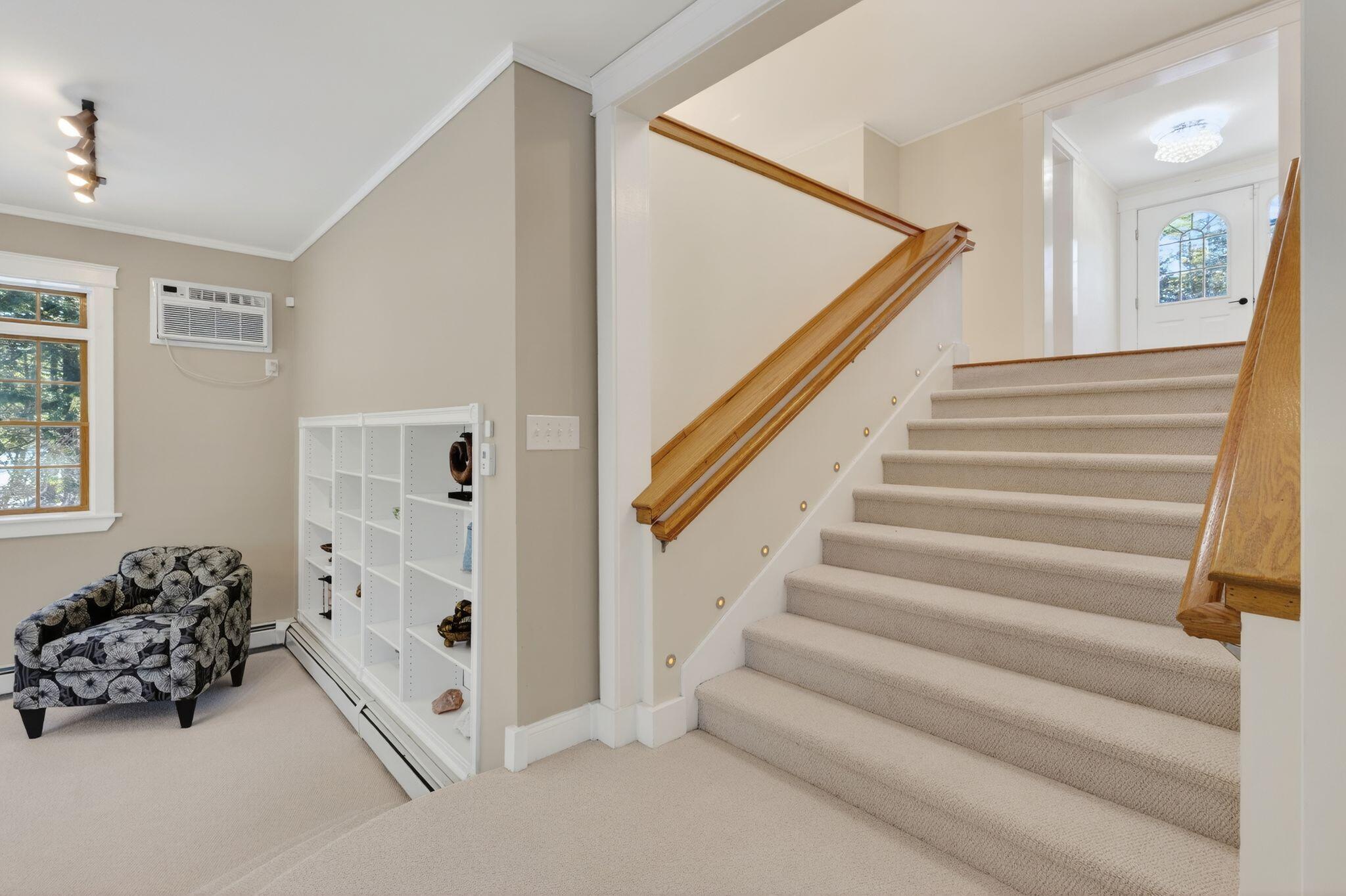 31 Old Blue Point Road Scarborough, ME 04074 - Photo 12 of 98 31_Old_Blue_Point_Rd_07