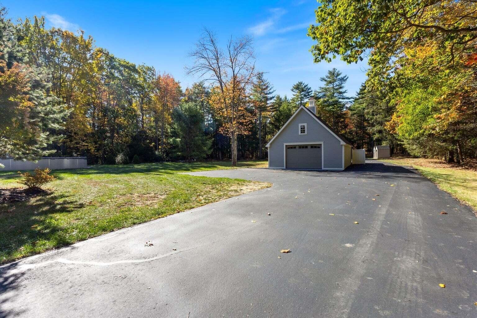 31 Old Blue Point Road Scarborough, ME 04074 - Photo 72 of 98 20251018183304247160000000-o