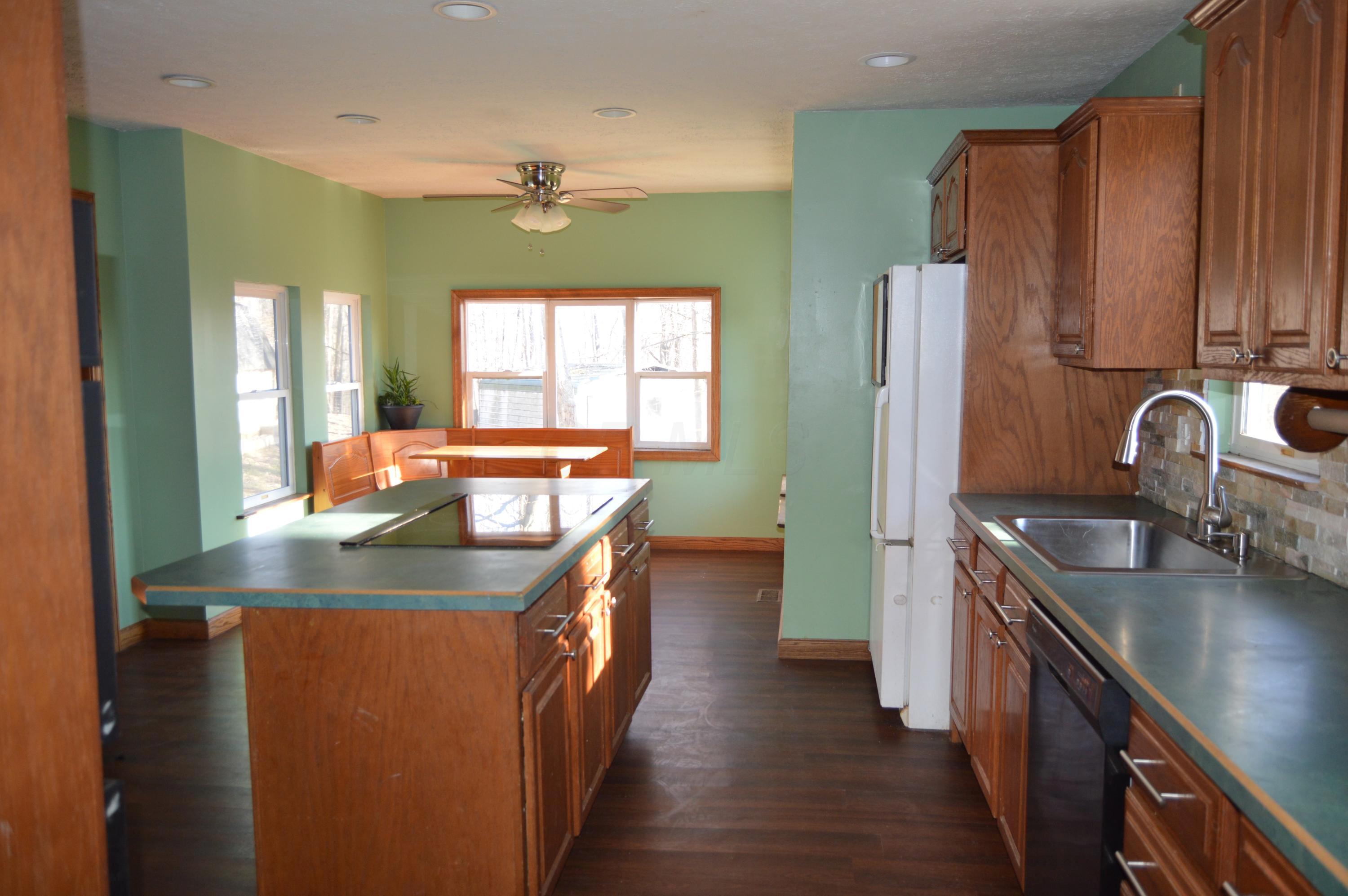 3325 Crawfis Road Southeast Lancaster, OH 43130 - Photo 13 of 31 Gallery Image 13